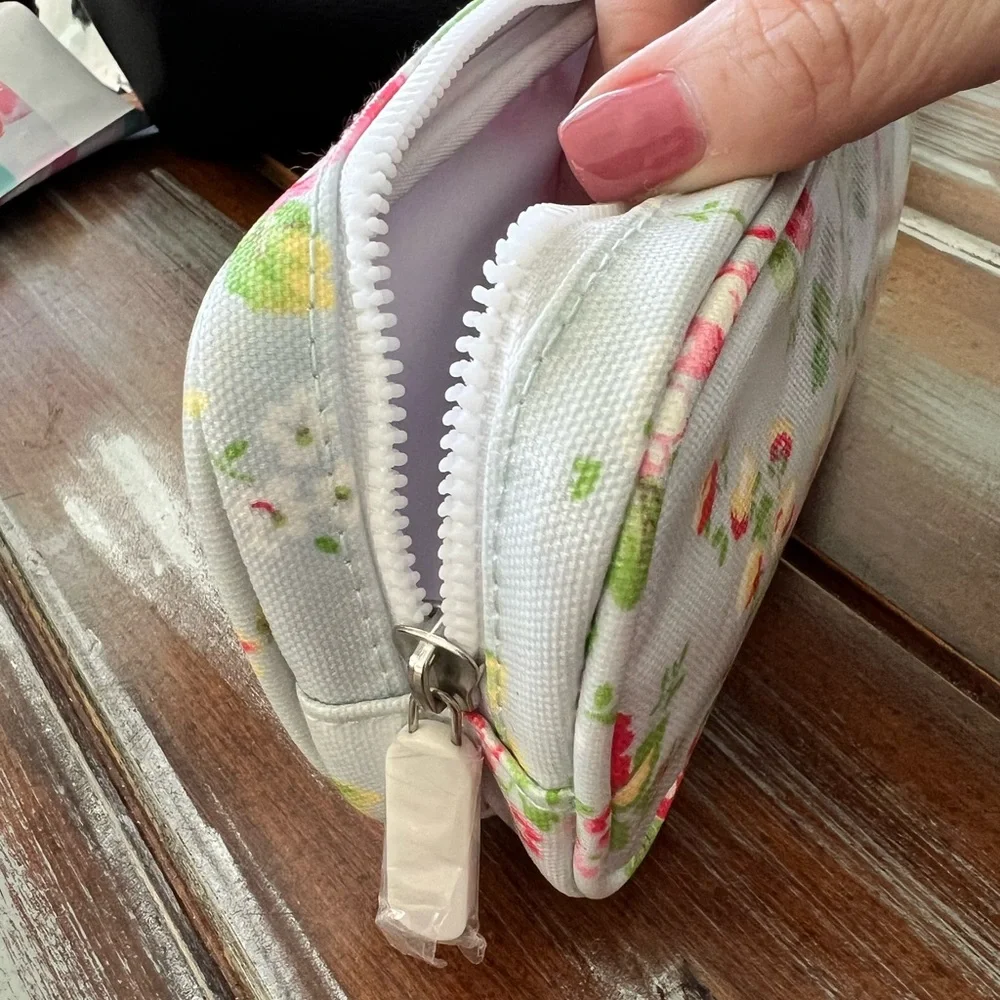 Cath Kidston White and Floral Cosmetic Bag - Picture 6 of 9